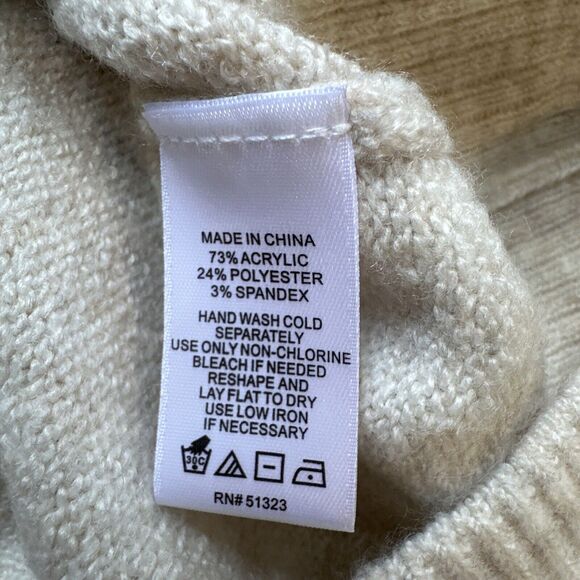 NWT CeCe SKI Motif Crew Neck Sweater Size M Ivory Gray W/ Headband Apres Lodge - Picture 8 of 8